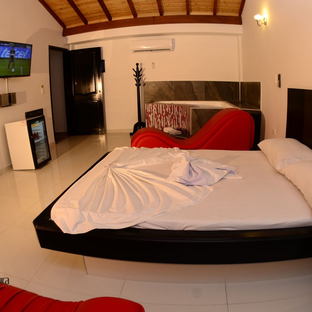 Motel LA HERRADURA.