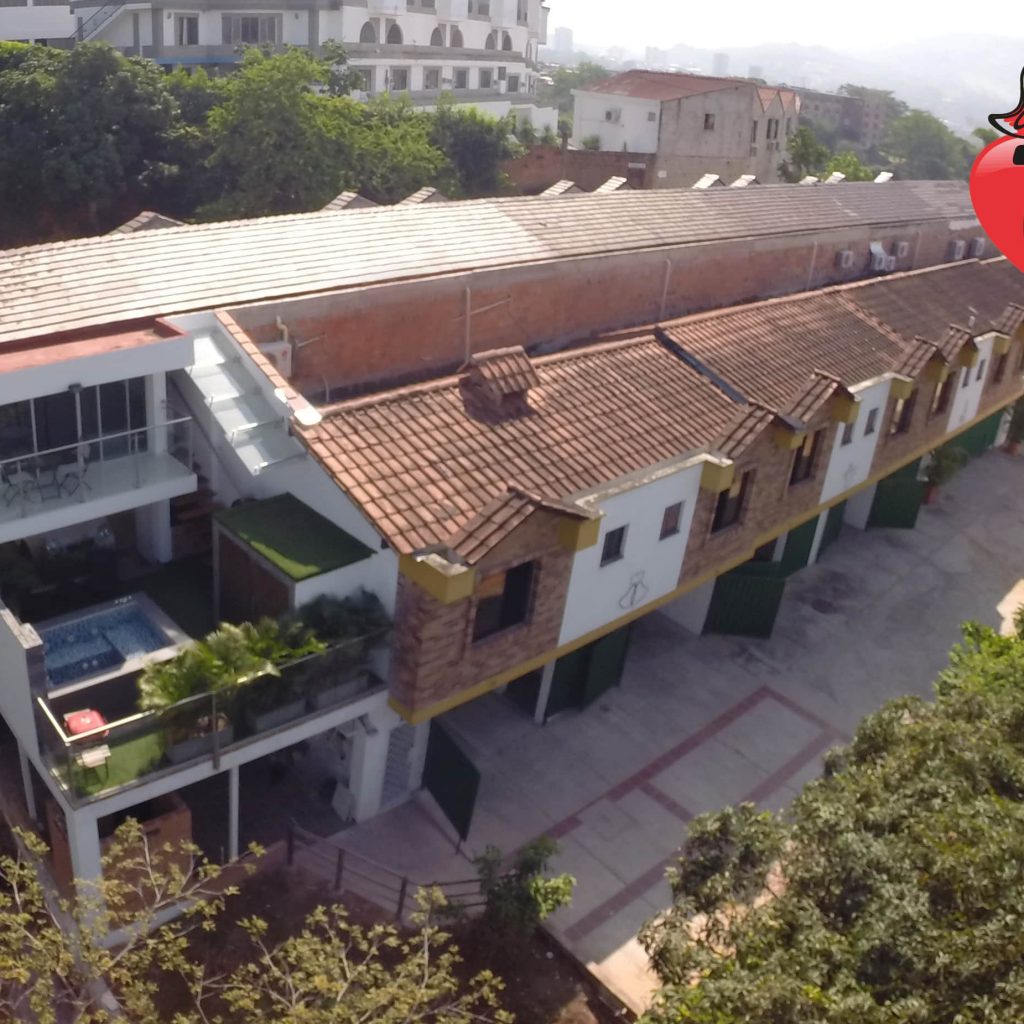 Motel LA HERRADURA.