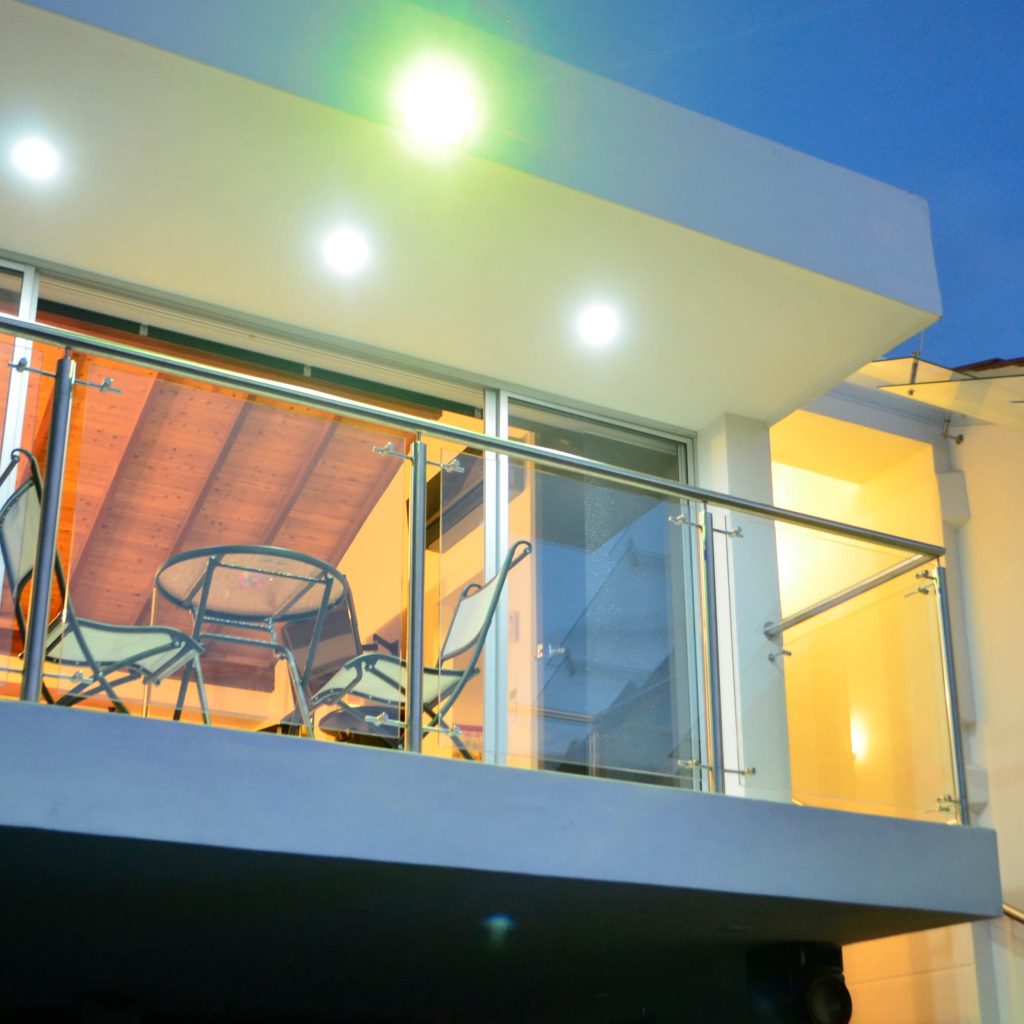 Motel LA HERRADURA.