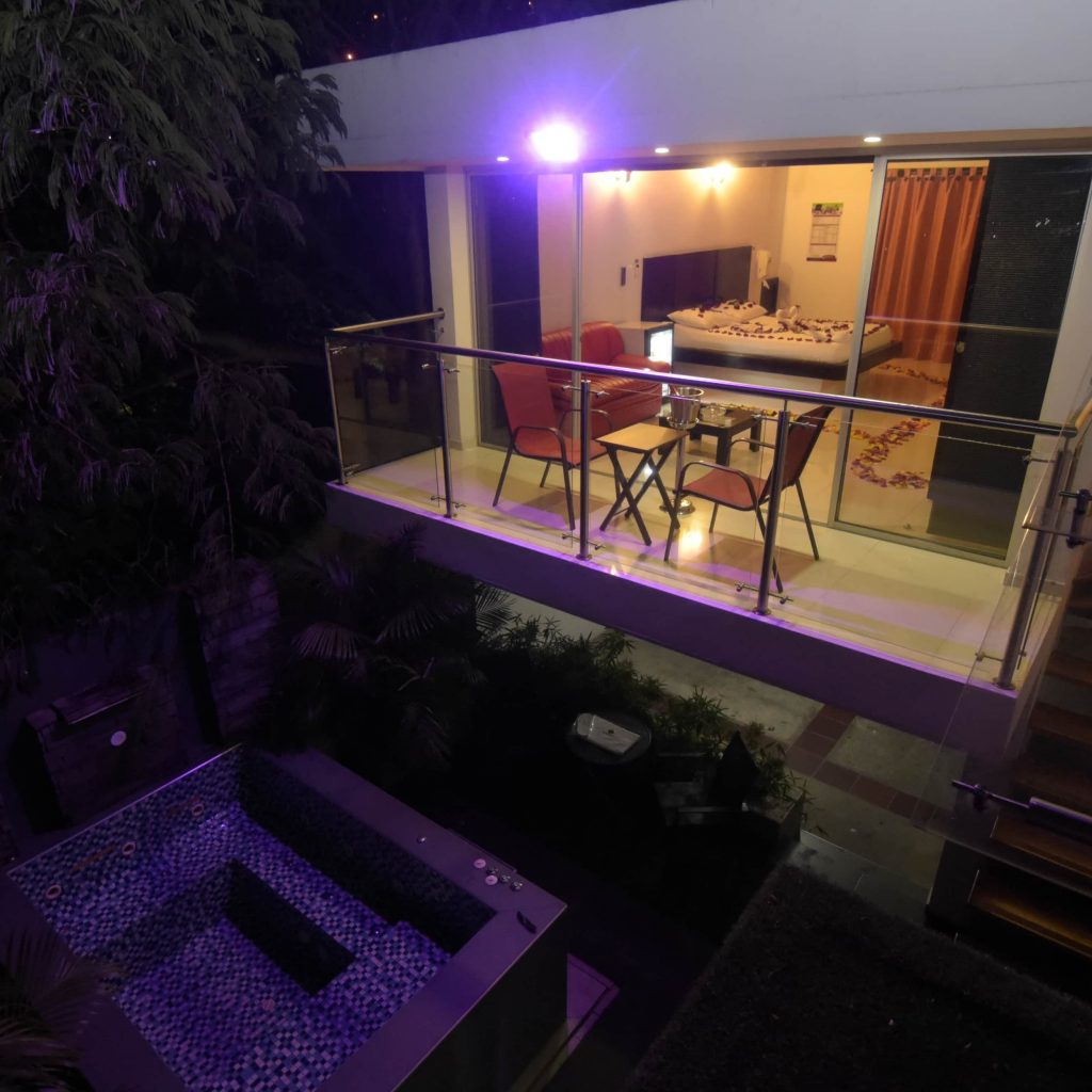 Motel LA HERRADURA.