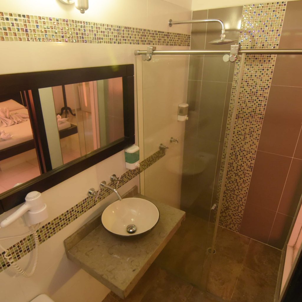 Motel LA HERRADURA.