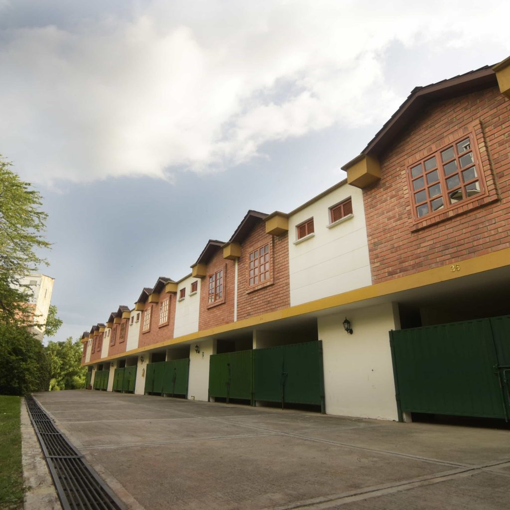 Motel LA HERRADURA.