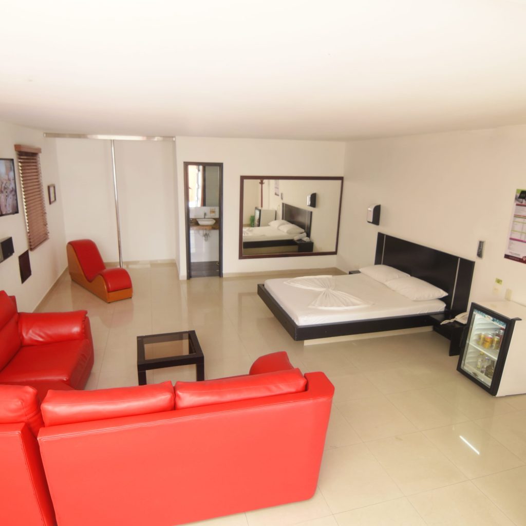 Motel LA HERRADURA.