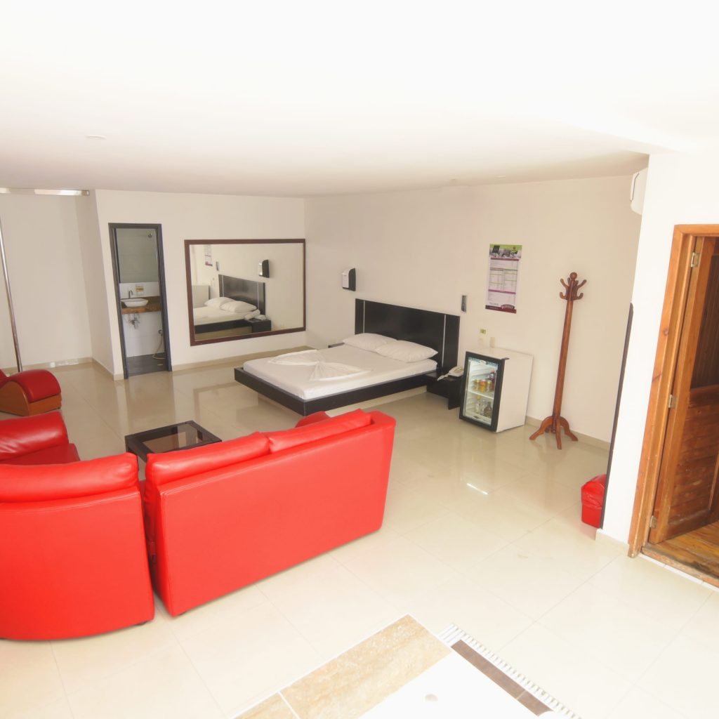 Motel LA HERRADURA.