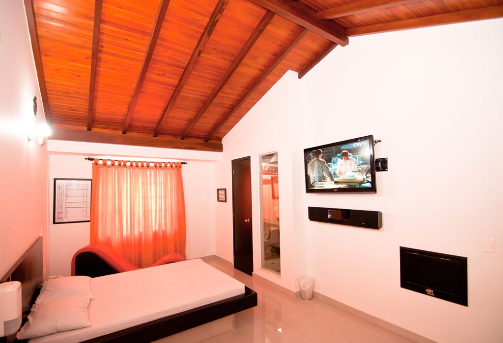 Motel LA HERRADURA.