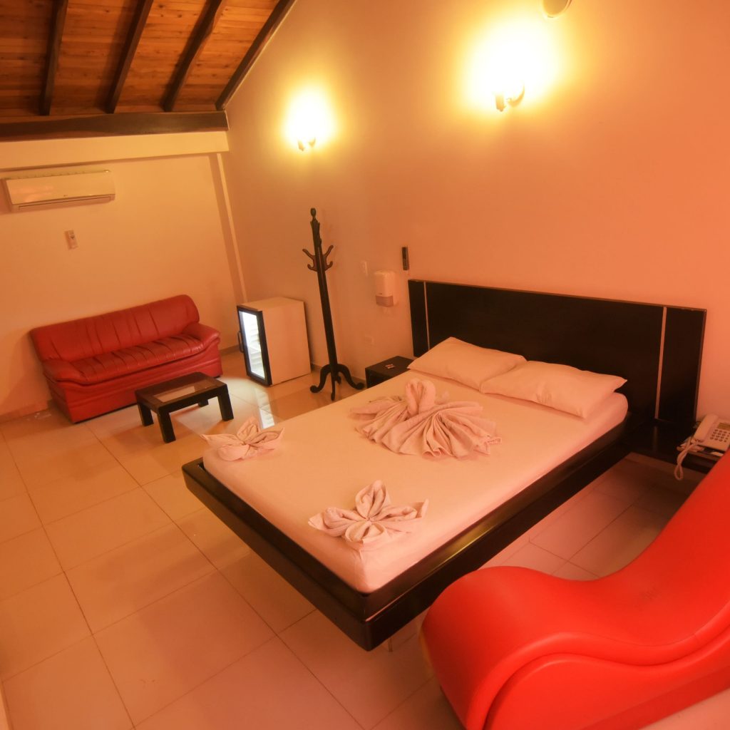 Motel LA HERRADURA.