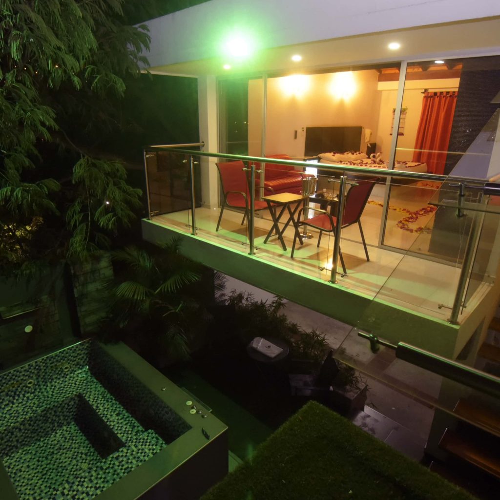 Motel LA HERRADURA.