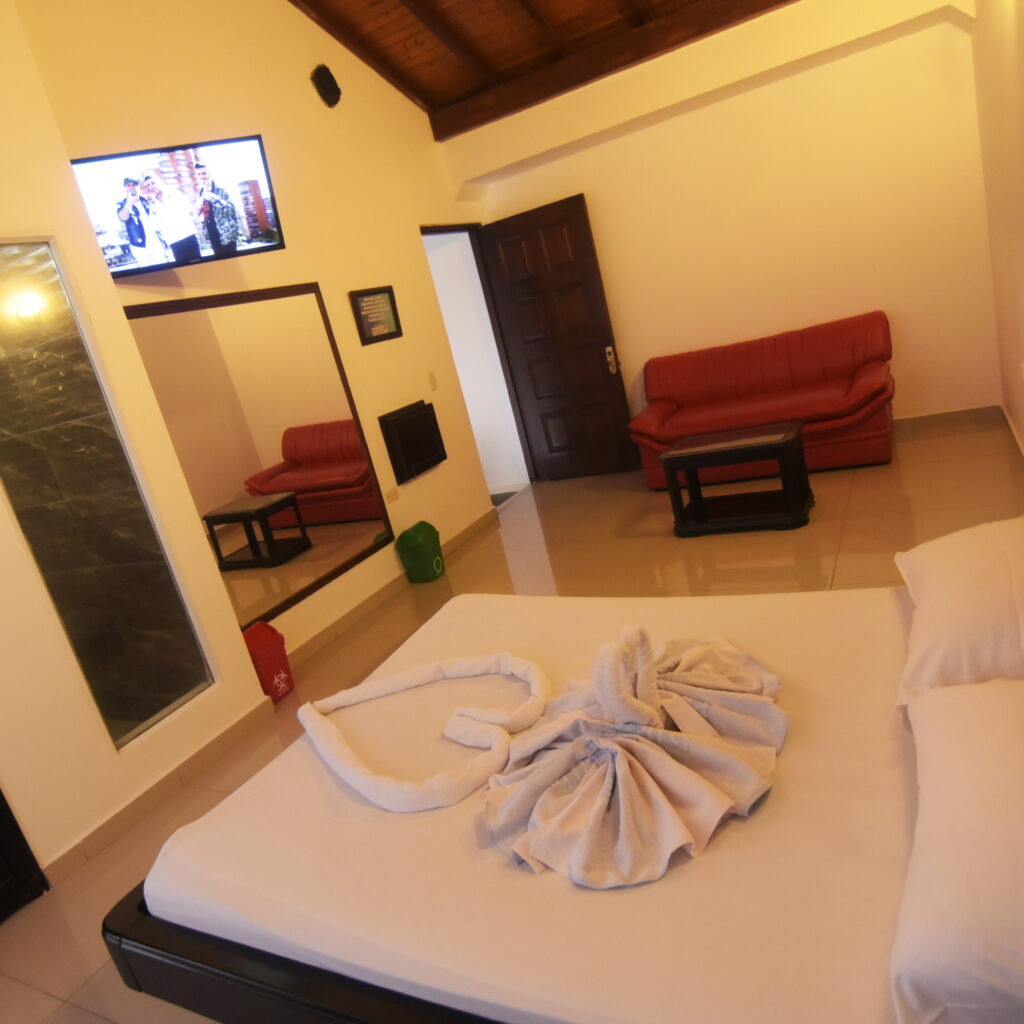 Motel LA HERRADURA.