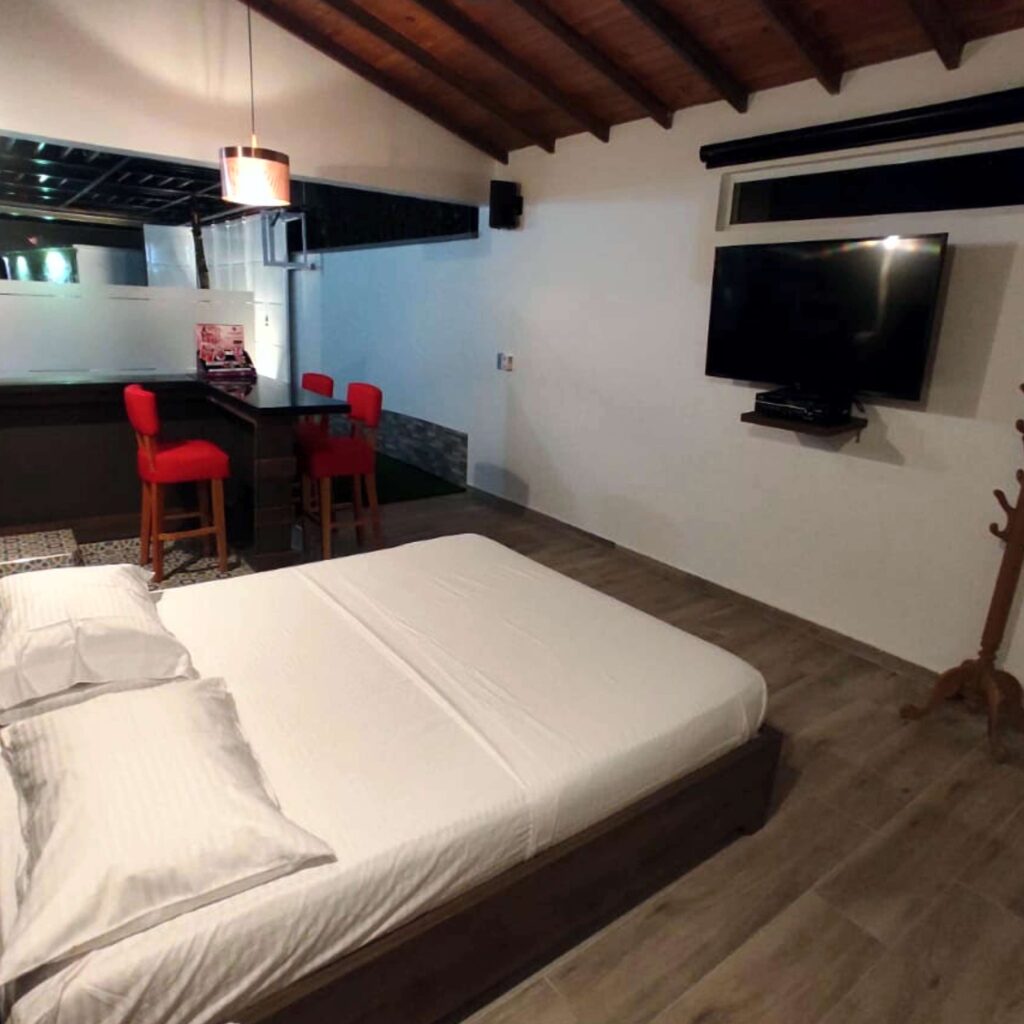 3.-Suite-Campestre-Motel-La-Herradura-Bucaramanga-Floridablanca-1024x1024 Suites